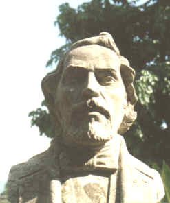 Busto de Gonalves Dias